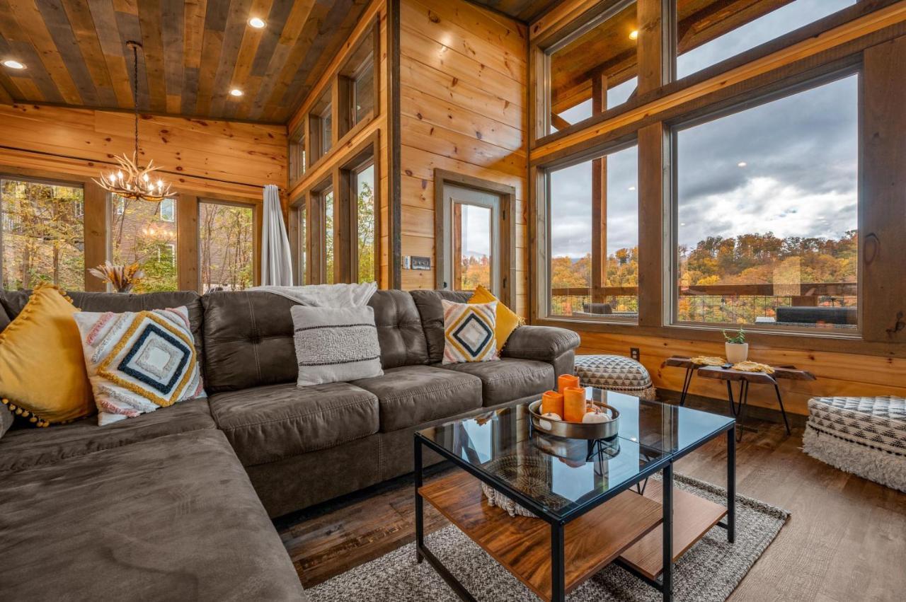 The Overlook - '21 Cabin - Gorgeous Unobstructed Views - Fire Pit Table - Gamerm - Hottub - Xbox - Lots Of Bears Gatlinburg Zewnętrze zdjęcie