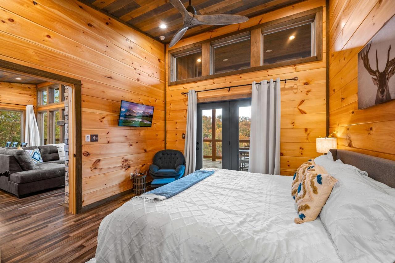 The Overlook - '21 Cabin - Gorgeous Unobstructed Views - Fire Pit Table - Gamerm - Hottub - Xbox - Lots Of Bears Gatlinburg Zewnętrze zdjęcie