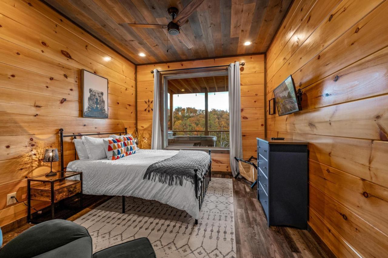 The Overlook - '21 Cabin - Gorgeous Unobstructed Views - Fire Pit Table - Gamerm - Hottub - Xbox - Lots Of Bears Gatlinburg Zewnętrze zdjęcie