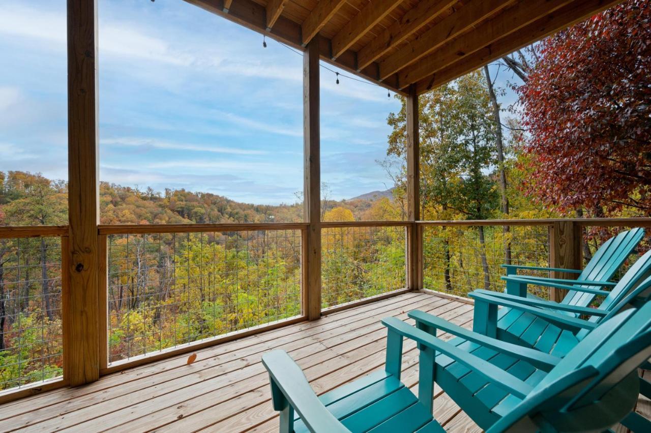 The Overlook - '21 Cabin - Gorgeous Unobstructed Views - Fire Pit Table - Gamerm - Hottub - Xbox - Lots Of Bears Gatlinburg Zewnętrze zdjęcie