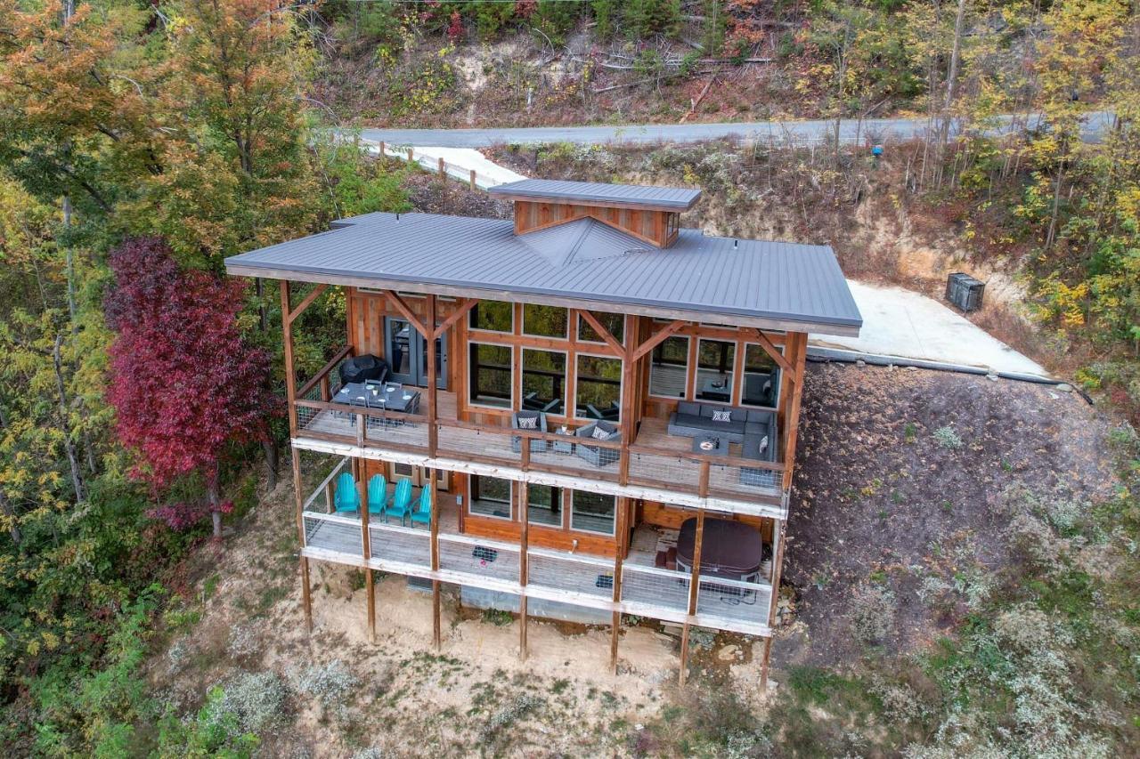 The Overlook - '21 Cabin - Gorgeous Unobstructed Views - Fire Pit Table - Gamerm - Hottub - Xbox - Lots Of Bears Gatlinburg Zewnętrze zdjęcie